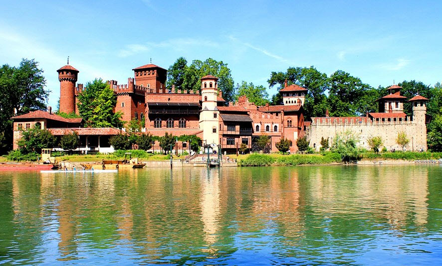 Villa Medieval, Brazil